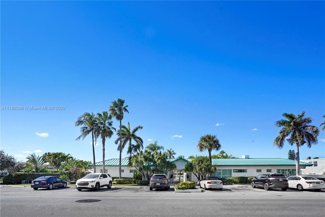 最近售出: $895,000 (3 贝兹, 2 浴室, 1740 平方英尺)