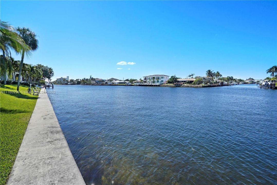 最近售出: $895,000 (3 贝兹, 2 浴室, 1740 平方英尺)