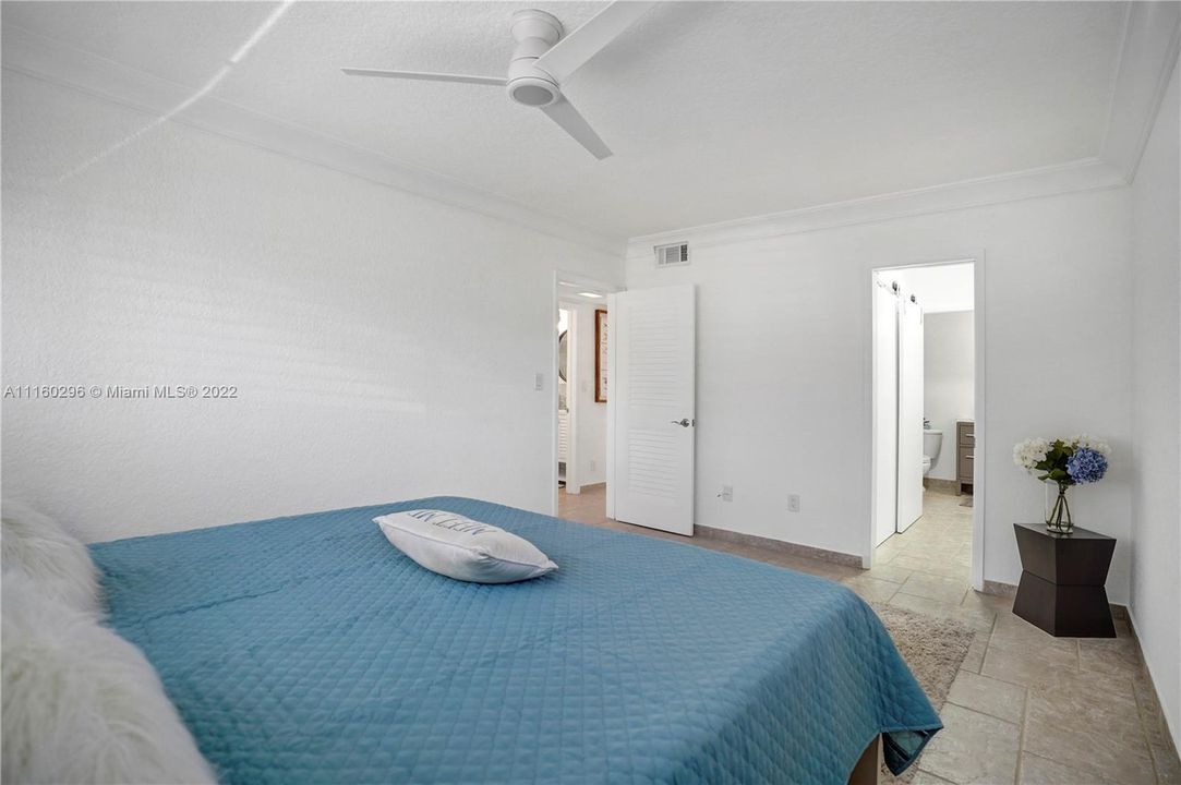 最近售出: $895,000 (3 贝兹, 2 浴室, 1740 平方英尺)