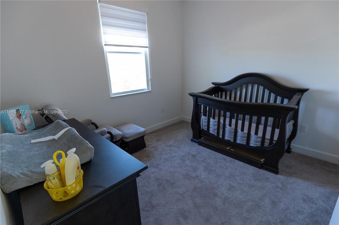 Недавно продано: $430,000 (3 спален, 2 ванн, 1642 Квадратных фут)