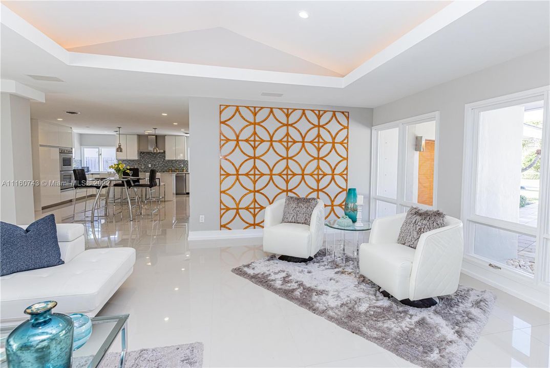 Recently Sold: $2,690,000 (3 beds, 3 baths, 3407 Square Feet)