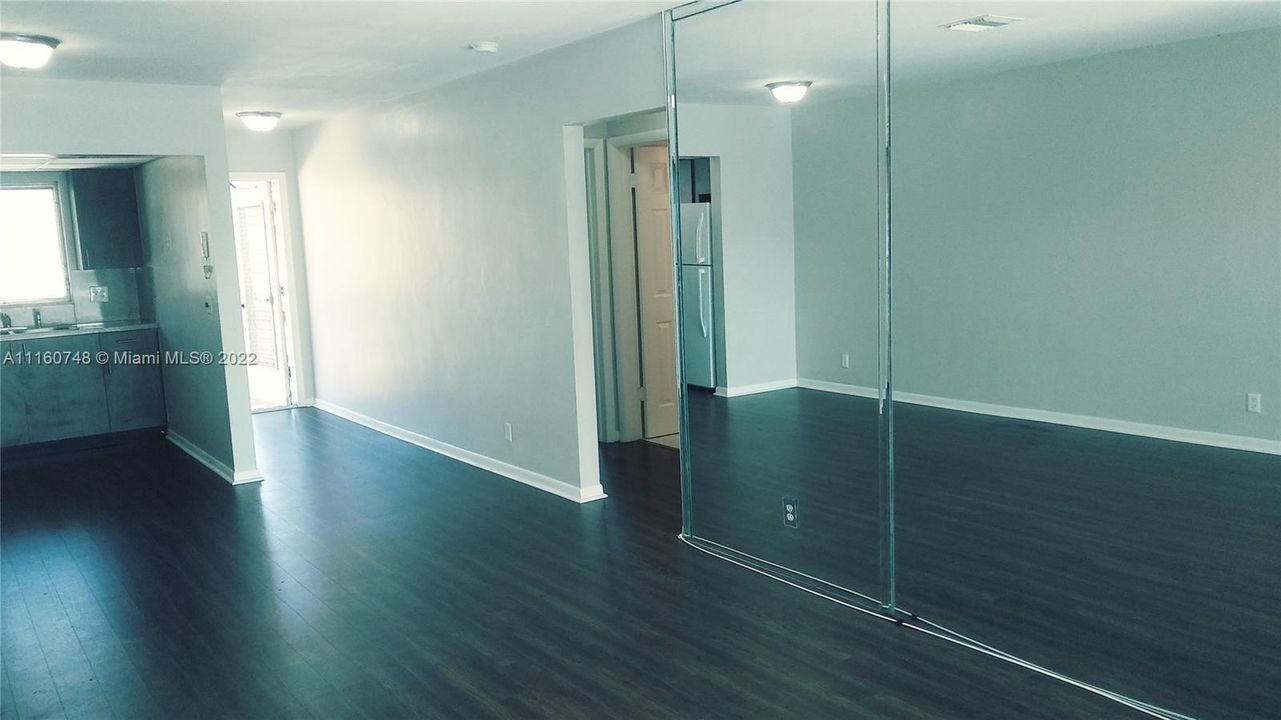 Recently Rented: $1,500 (2 beds, 2 baths, 800 Square Feet)