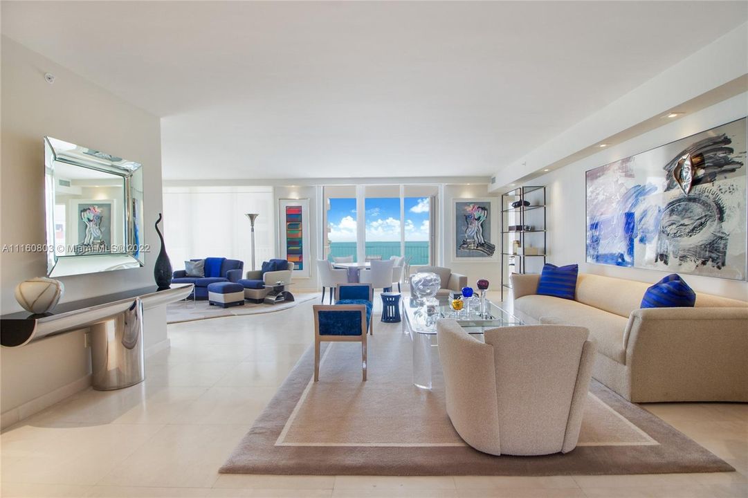 Recently Sold: $4,395,000 (3 beds, 3 baths, 2780 Square Feet)