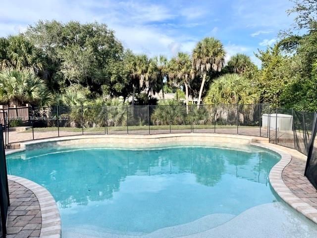 Recently Sold: $699,950 (5 beds, 3 baths, 0 Square Feet)