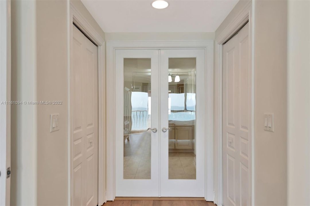 Recientemente alquilado: $5,900 (3 camas, 3 baños, 2833 Pies cuadrados)