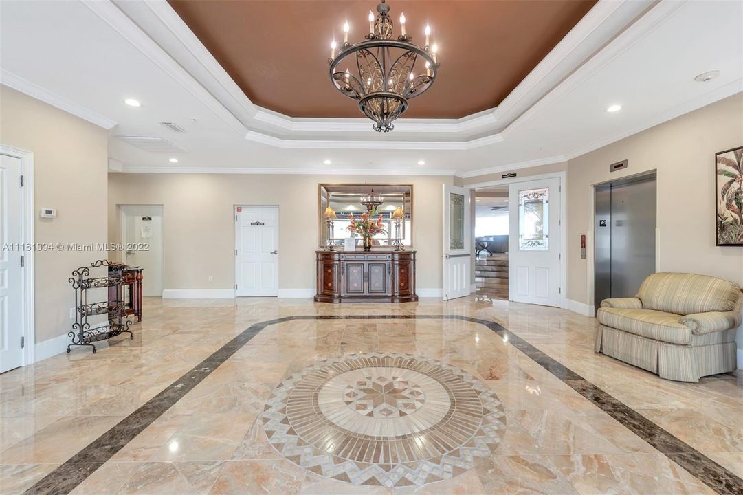 Recientemente alquilado: $5,900 (3 camas, 3 baños, 2833 Pies cuadrados)