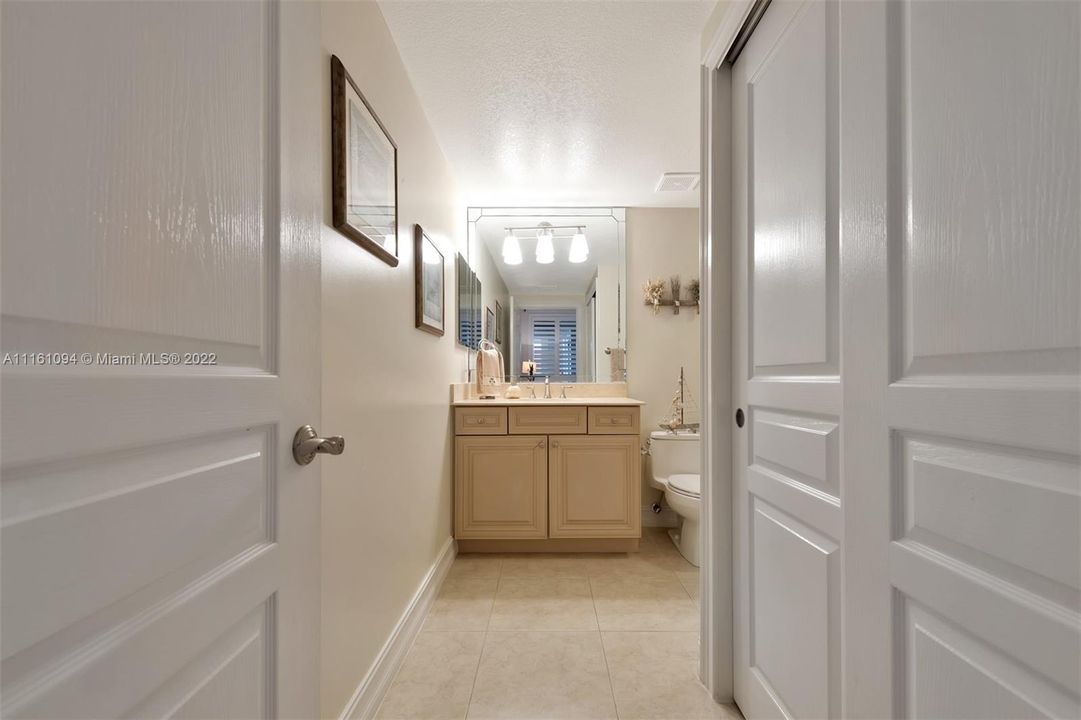 Recientemente alquilado: $5,900 (3 camas, 3 baños, 2833 Pies cuadrados)