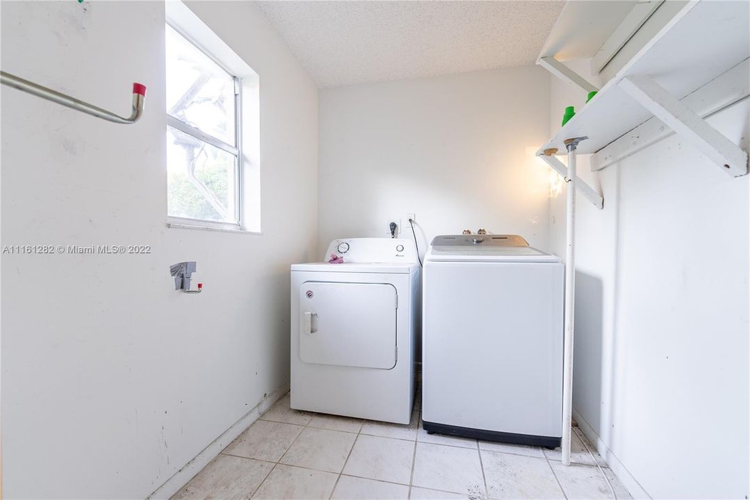 最近售出: $145,000 (2 贝兹, 2 浴室, 1020 平方英尺)