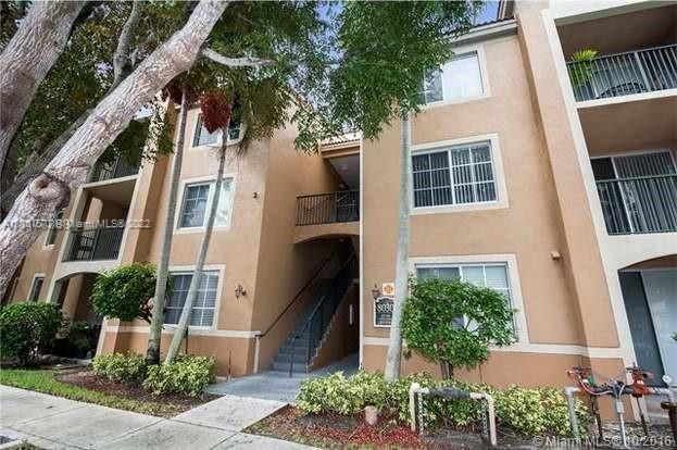 Recently Sold: $180,000 (1 beds, 1 baths, 691 Square Feet)