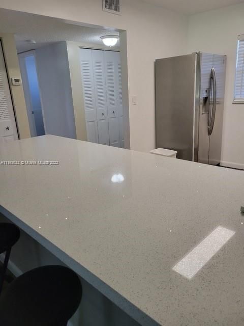 Recently Sold: $189,900 (1 beds, 1 baths, 997 Square Feet)