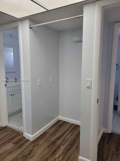 Recently Sold: $189,900 (1 beds, 1 baths, 997 Square Feet)