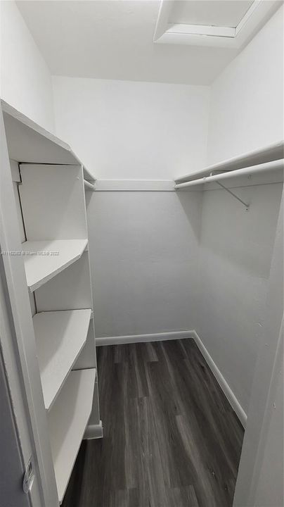 Recently Rented: $1,450 (1 beds, 1 baths, 500 Square Feet)