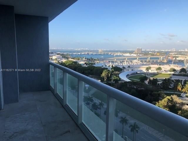 最近租的: $4,500 (2 贝兹, 2 浴室, 1357 平方英尺)