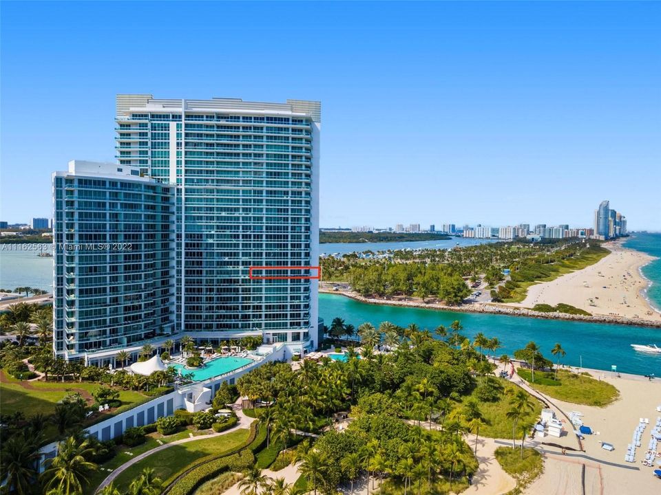 Recently Sold: $6,890,000 (3 beds, 3 baths, 2763 Square Feet)