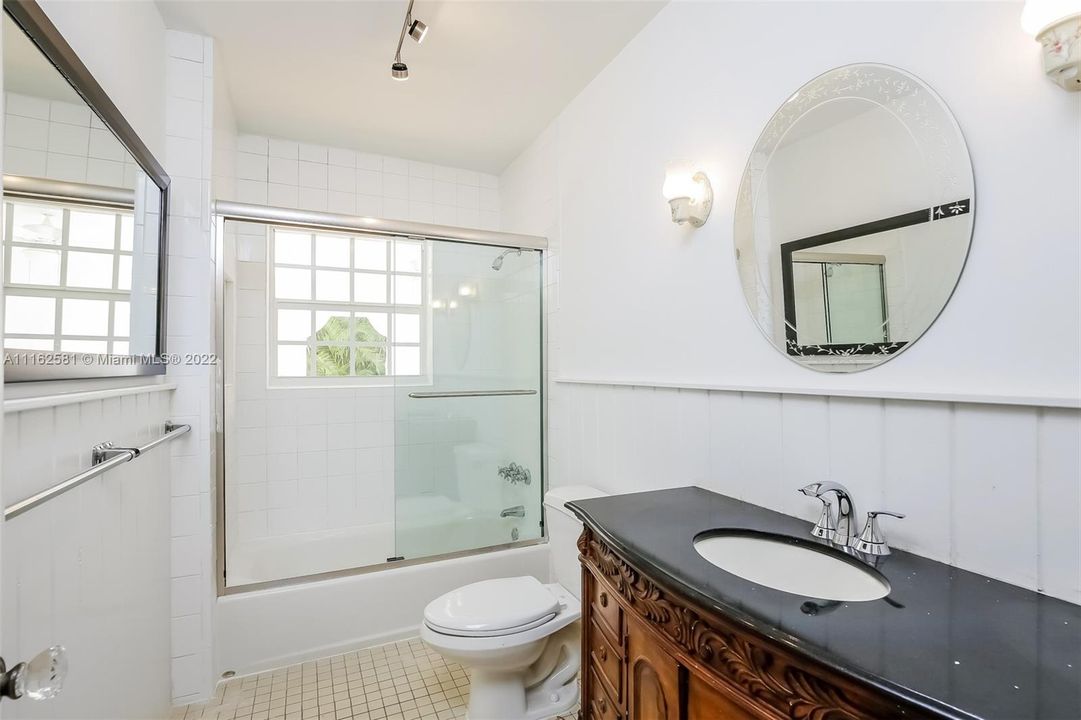 最近租的: $6,450 (4 贝兹, 4 浴室, 2104 平方英尺)