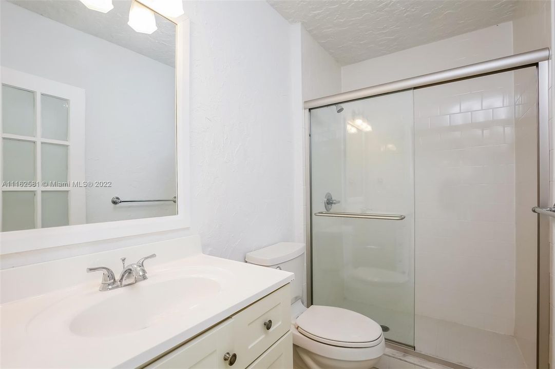 最近租的: $6,450 (4 贝兹, 4 浴室, 2104 平方英尺)