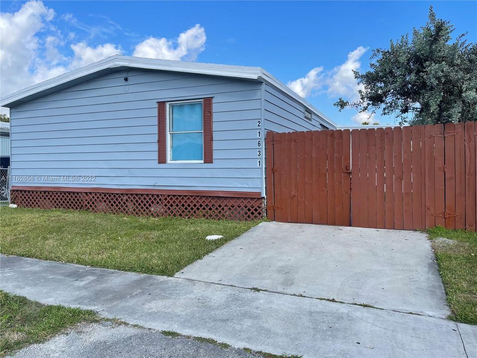 Recently Sold: $225,000 (3 beds, 2 baths, 0 Square Feet)