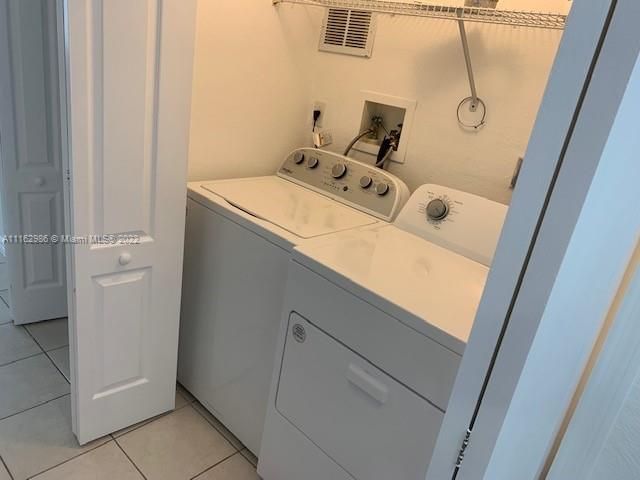 Recently Rented: $2,450 (3 beds, 2 baths, 1260 Square Feet)