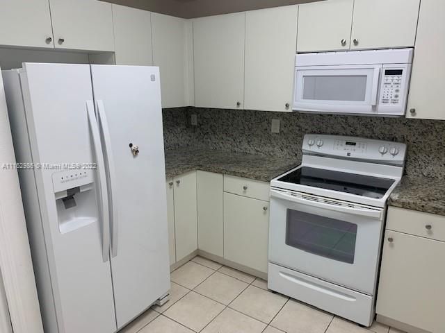 Recently Rented: $2,450 (3 beds, 2 baths, 1260 Square Feet)