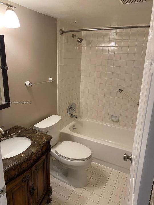 Недавно арендовано: $1,750 (2 спален, 1 ванн, 953 Квадратных фут)