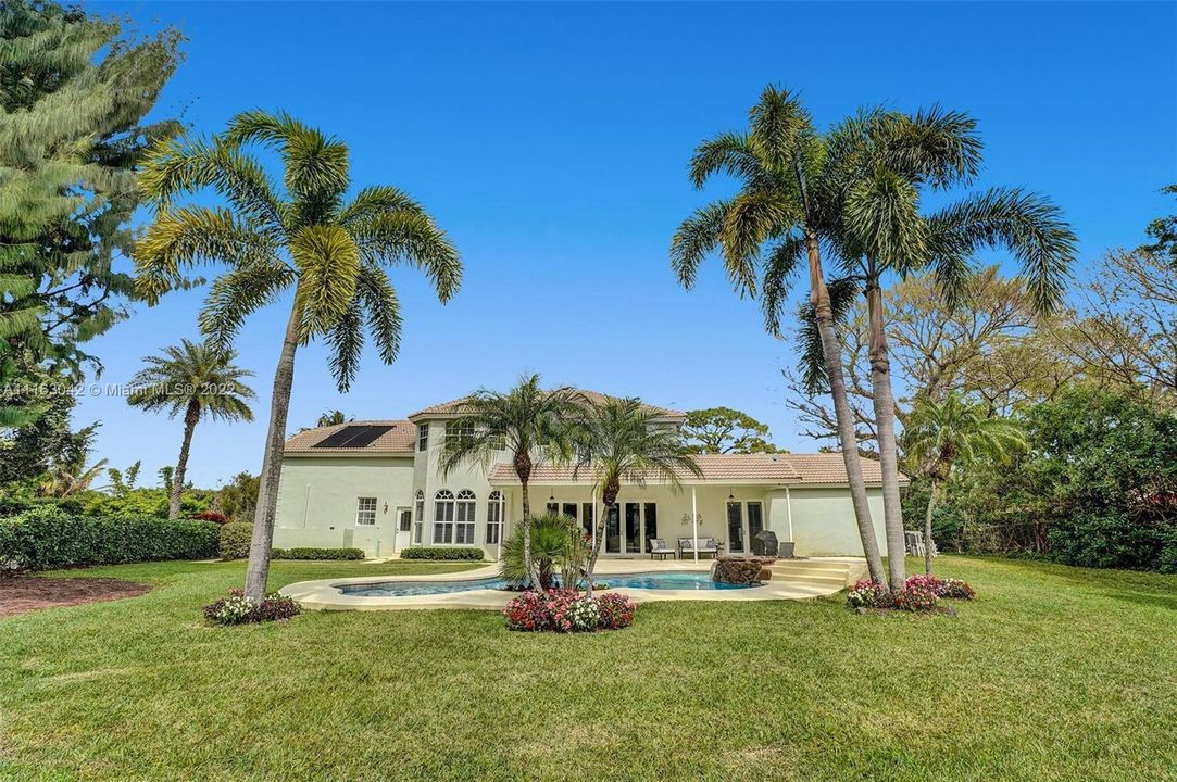 Recently Sold: $1,595,000 (5 beds, 3 baths, 3425 Square Feet)