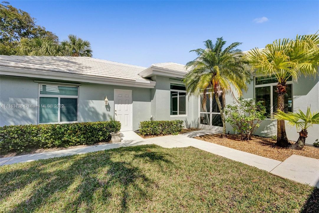 Recently Sold: $575,000 (3 beds, 2 baths, 1968 Square Feet)