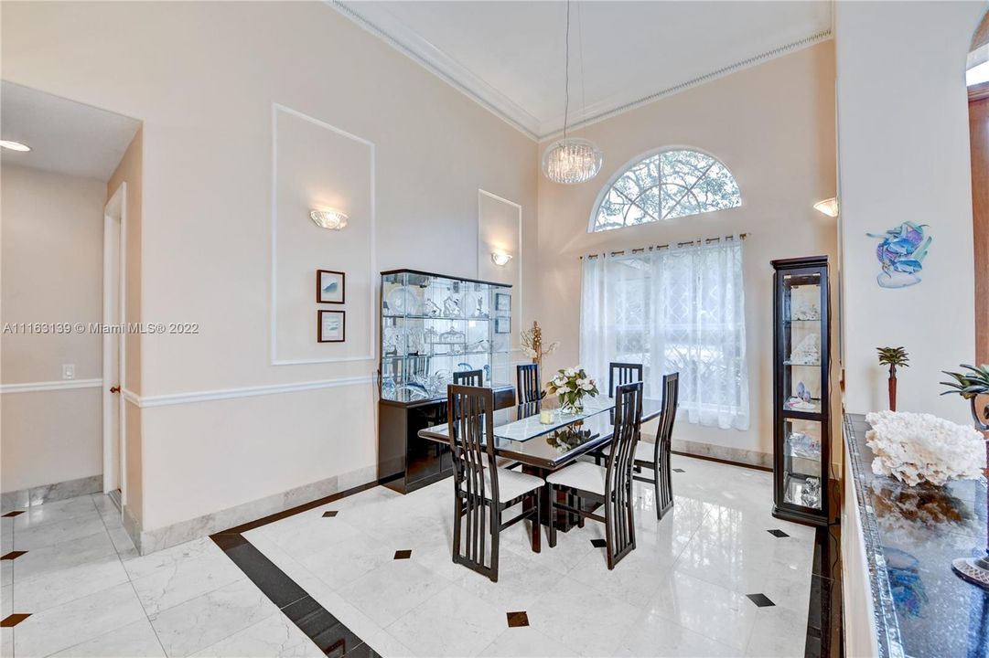 Recently Sold: $1,399,000 (3 beds, 3 baths, 3129 Square Feet)