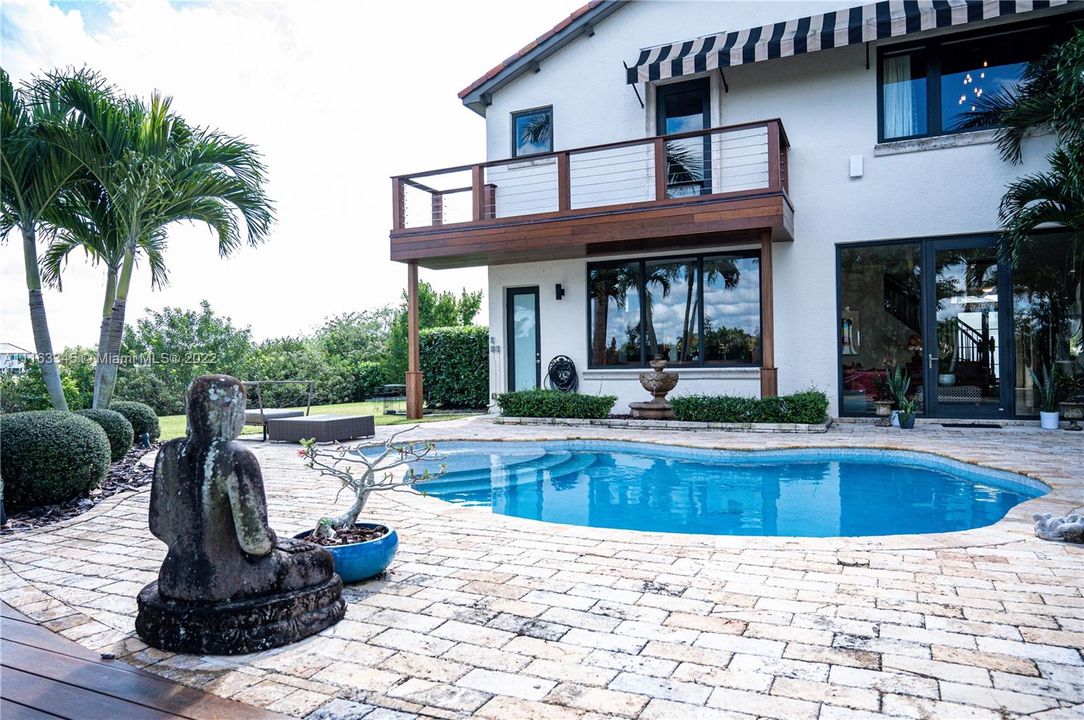 Vendido Recientemente: $1,835,000 (6 camas, 5 baños, 4249 Pies cuadrados)