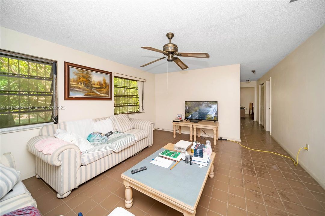 Recently Sold: $1,580,000 (3 beds, 2 baths, 1388 Square Feet)