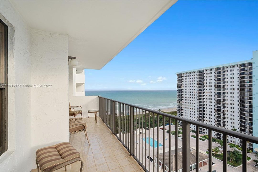 Recently Sold: $549,000 (2 beds, 2 baths, 1660 Square Feet)