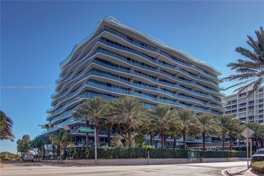 Recently Sold: $10,500,000 (4 beds, 4 baths, 3453 Square Feet)