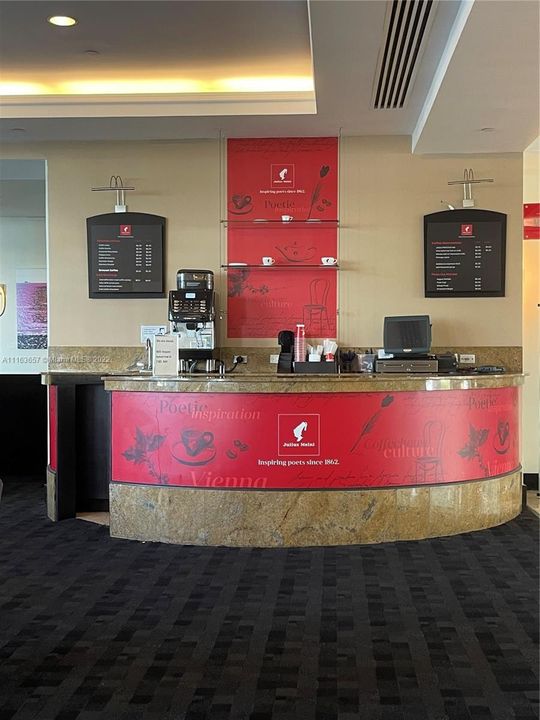 Recently Sold: $180,000 (1 beds, 1 baths, 548 Square Feet)