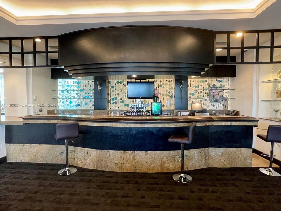 Recently Sold: $180,000 (1 beds, 1 baths, 548 Square Feet)