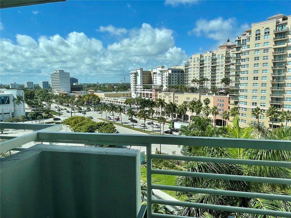 Recently Sold: $180,000 (1 beds, 1 baths, 548 Square Feet)