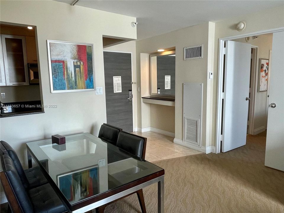 Recently Sold: $180,000 (1 beds, 1 baths, 548 Square Feet)