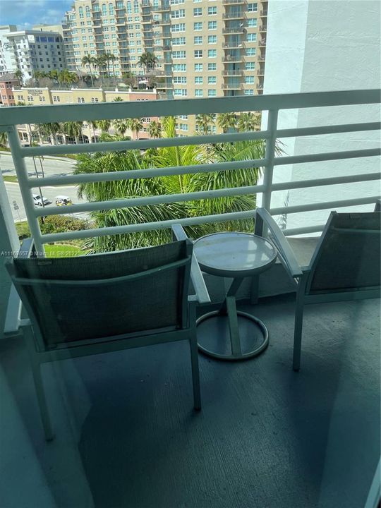 Recently Sold: $180,000 (1 beds, 1 baths, 548 Square Feet)