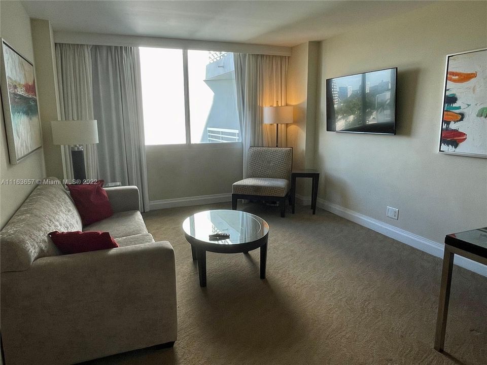 Recently Sold: $180,000 (1 beds, 1 baths, 548 Square Feet)