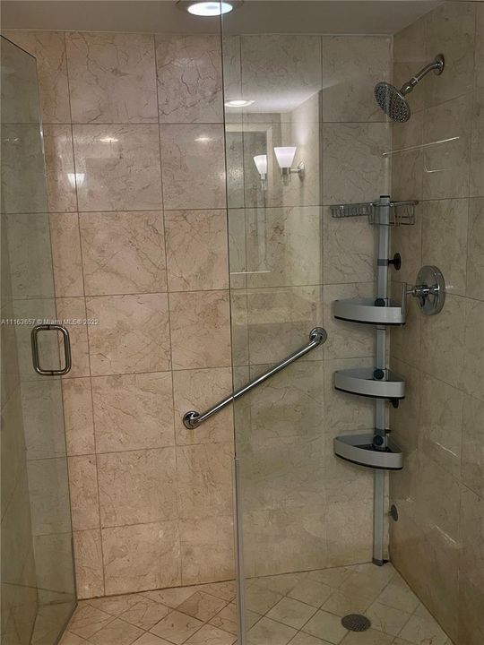 Recently Sold: $180,000 (1 beds, 1 baths, 548 Square Feet)