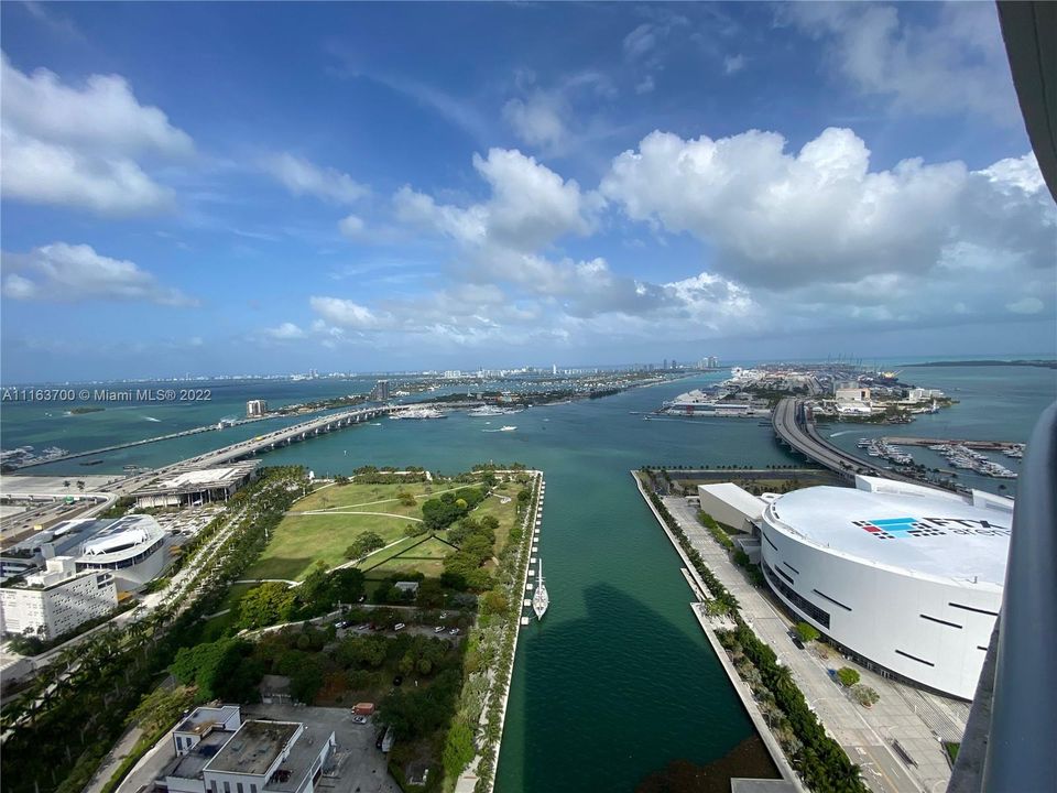 最近租的: $4,500 (2 贝兹, 2 浴室, 1318 平方英尺)