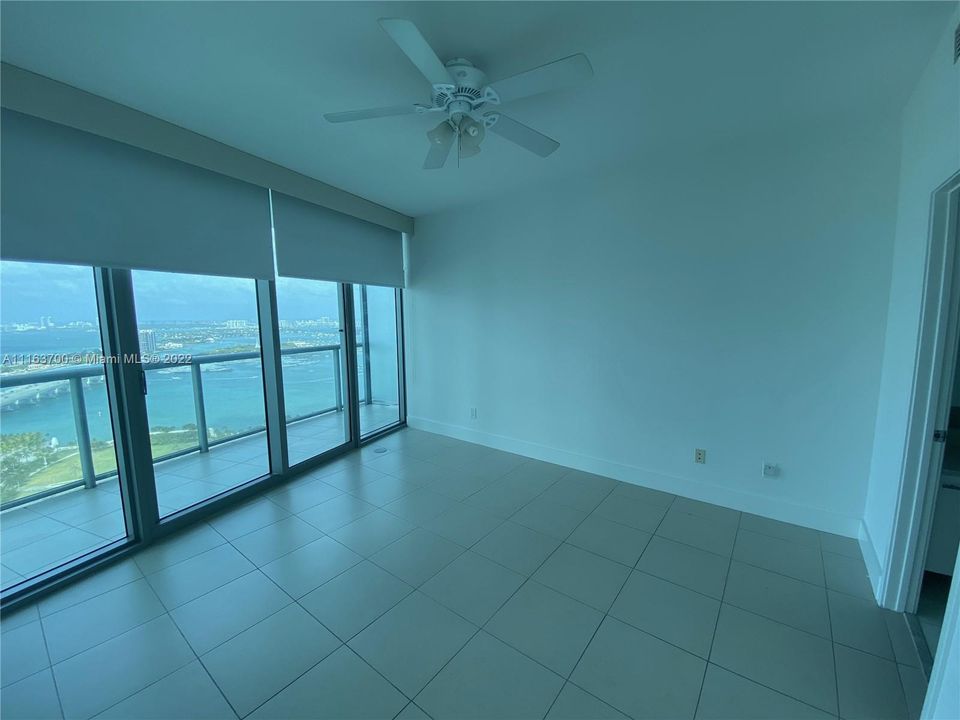 最近租的: $4,500 (2 贝兹, 2 浴室, 1318 平方英尺)