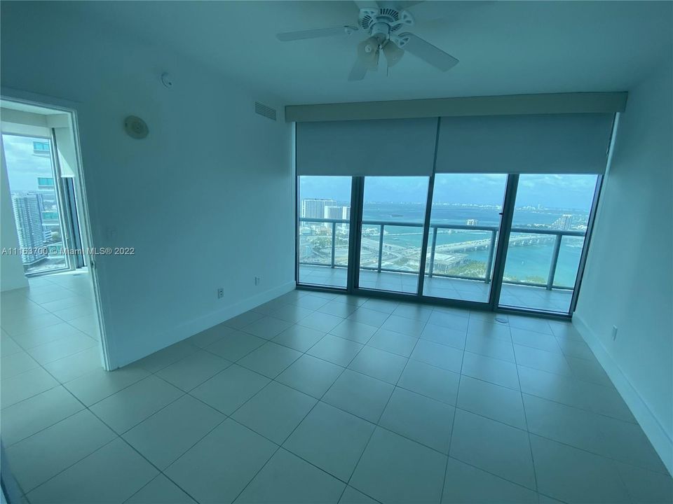 最近租的: $4,500 (2 贝兹, 2 浴室, 1318 平方英尺)