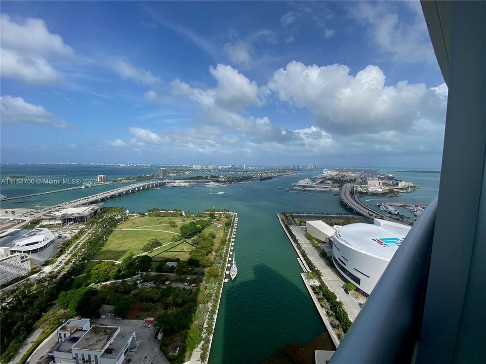 最近租的: $4,500 (2 贝兹, 2 浴室, 1318 平方英尺)