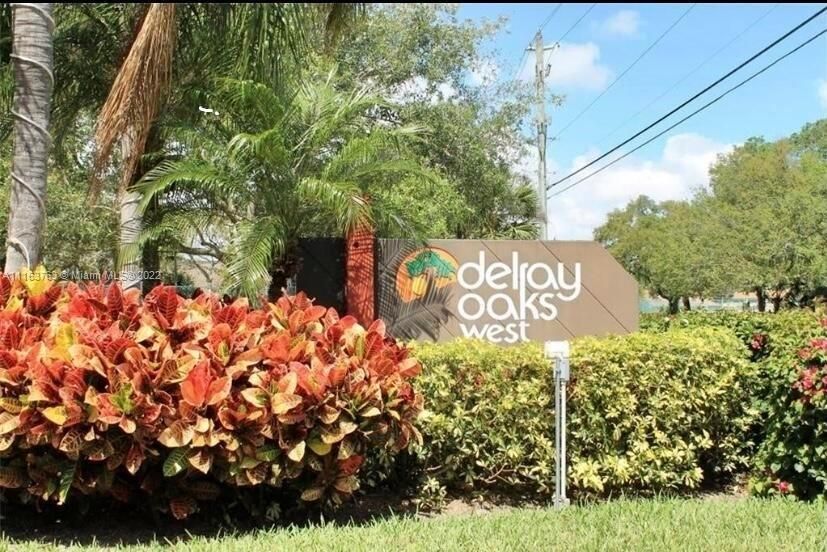 Entrance of Delray Oaks West