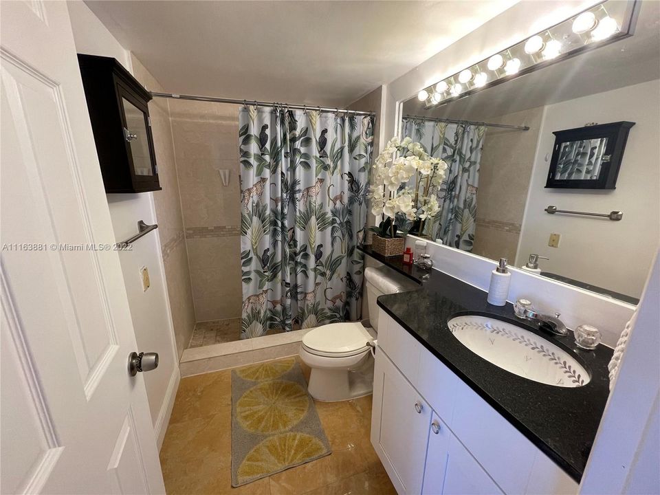 Недавно арендовано: $2,200 (2 спален, 2 ванн, 1440 Квадратных фут)