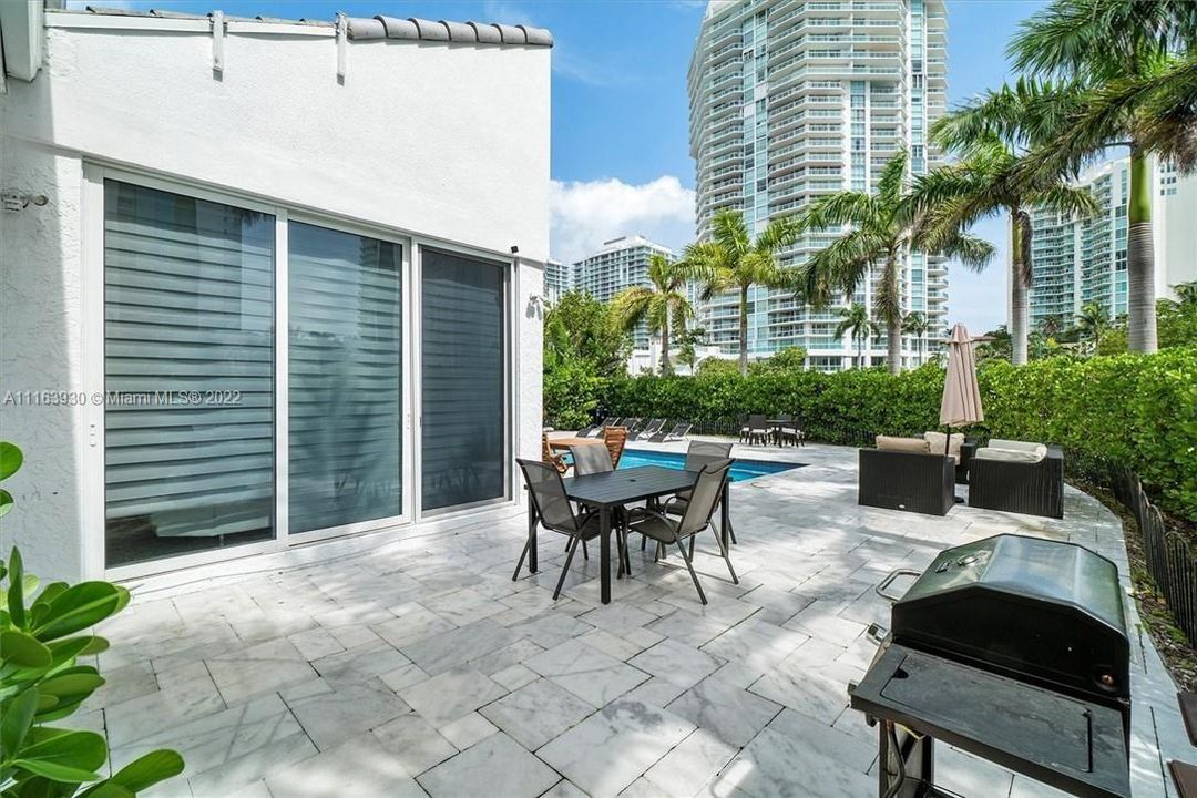 Recently Rented: $26,000 (4 beds, 3 baths, 2991 Square Feet)