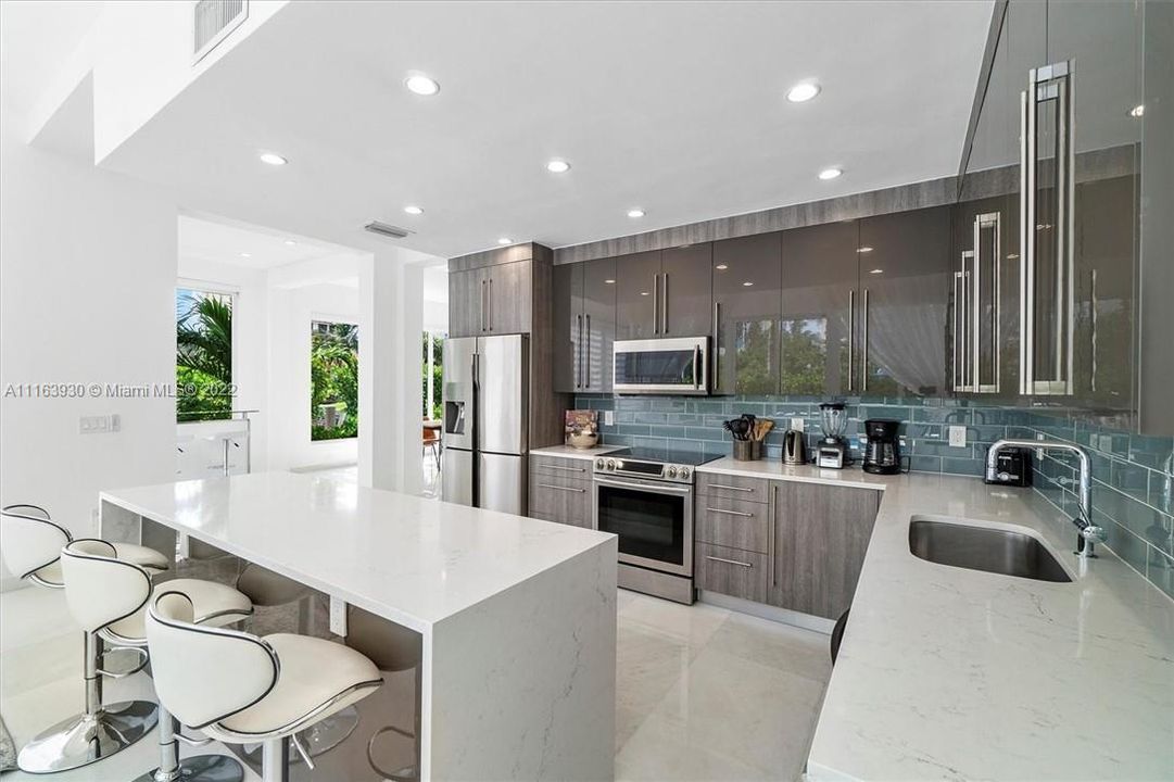 Recently Rented: $26,000 (4 beds, 3 baths, 2991 Square Feet)