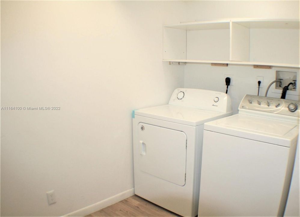 Big Laundry Room