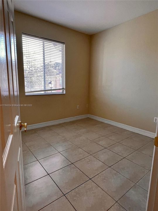 Recently Rented: $2,200 (3 beds, 2 baths, 1443 Square Feet)