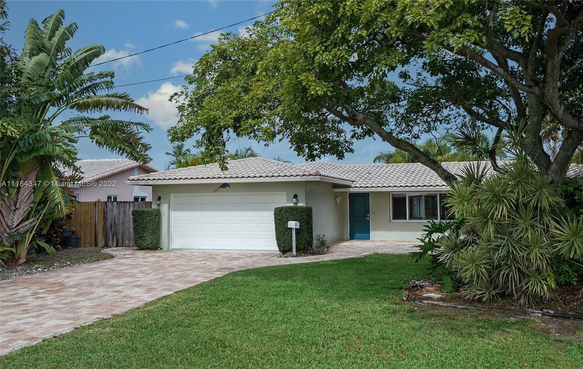 Recently Sold: $1,257,999 (3 beds, 2 baths, 1498 Square Feet)