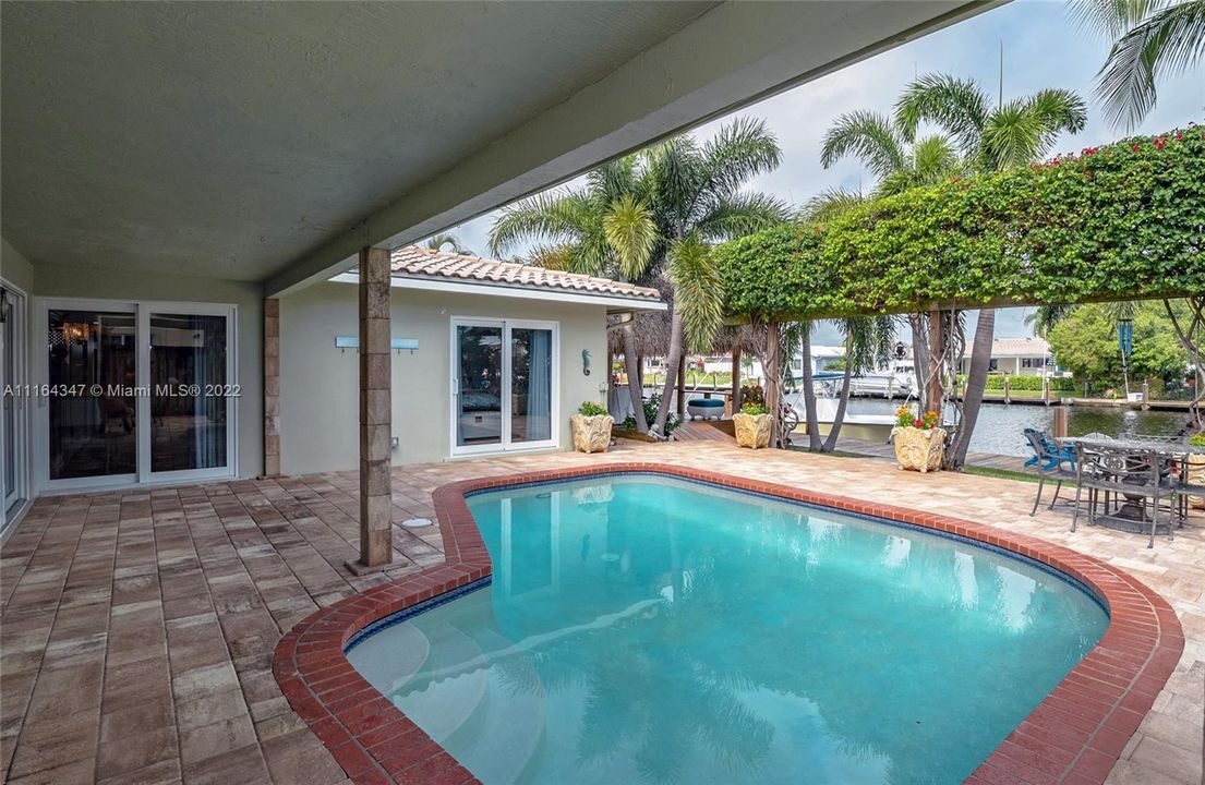 Recently Sold: $1,257,999 (3 beds, 2 baths, 1498 Square Feet)